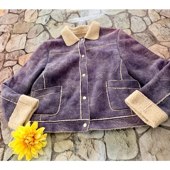 Sold - Picture 6 of 10